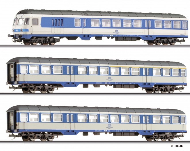 Passenger car set in Karlsruher Commuter train livery (limited edition)<br /><a href='images/pictures/Tillig/01618_HM.jpg' target='_blank'>Full size image</a>